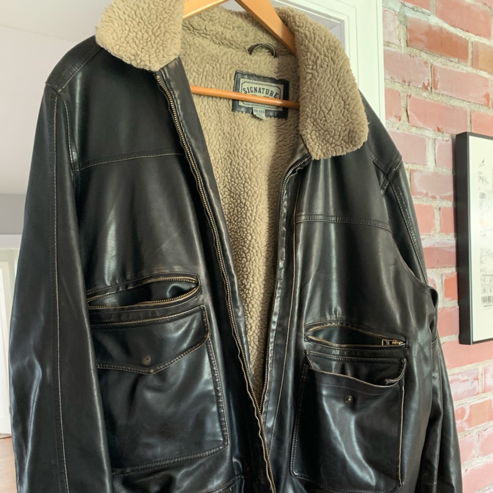 Bomber jacket